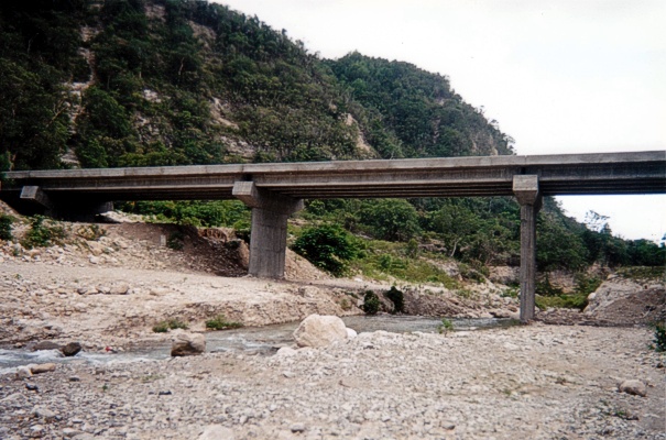 R�o Jura, puente 2002 a
