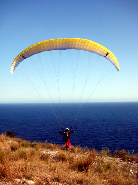 Parapentismo en Azua