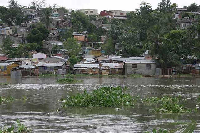 El r�o Haina inund� en Manoguayabo